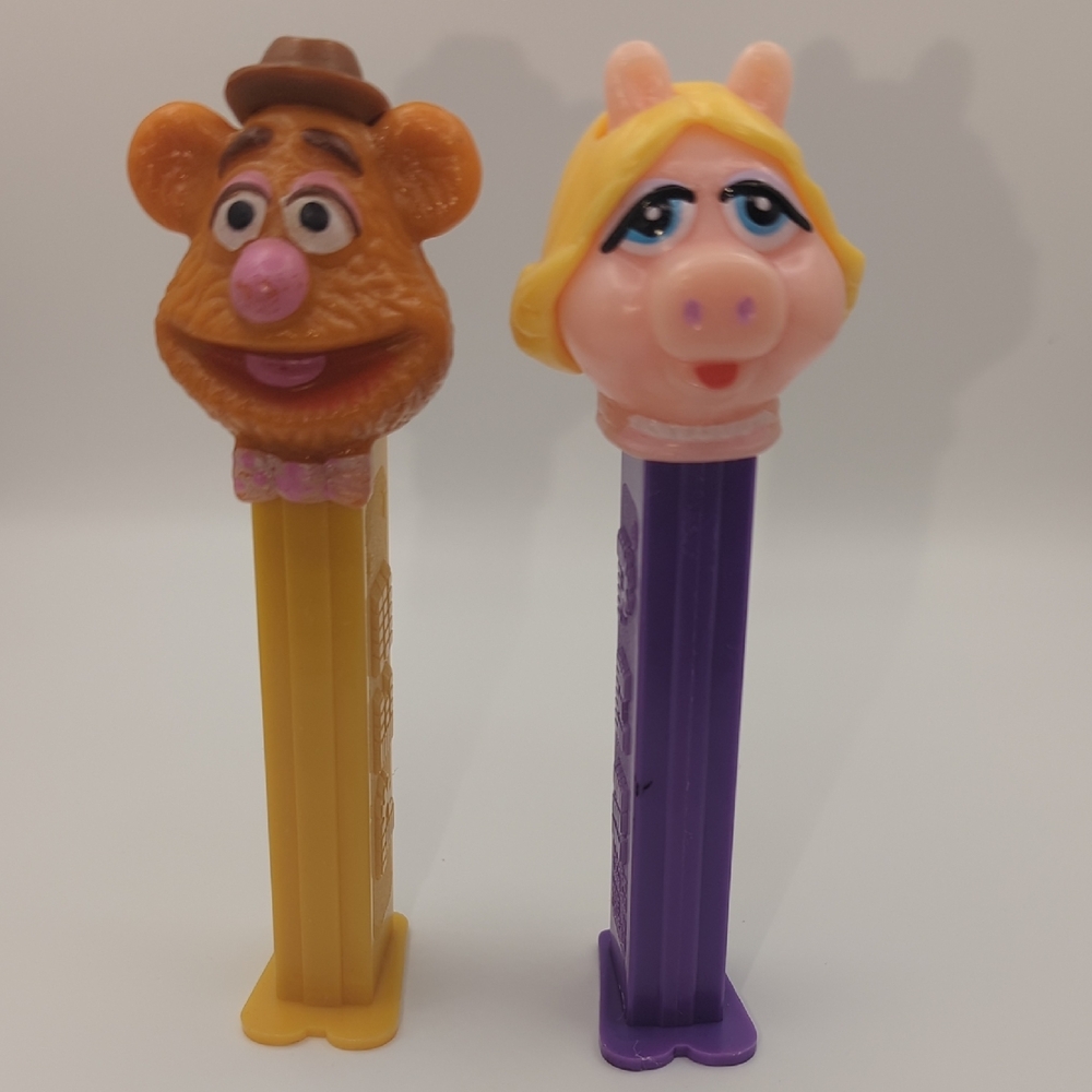 Fozzie Bear and Miss Piggy Candy Dispenser Set